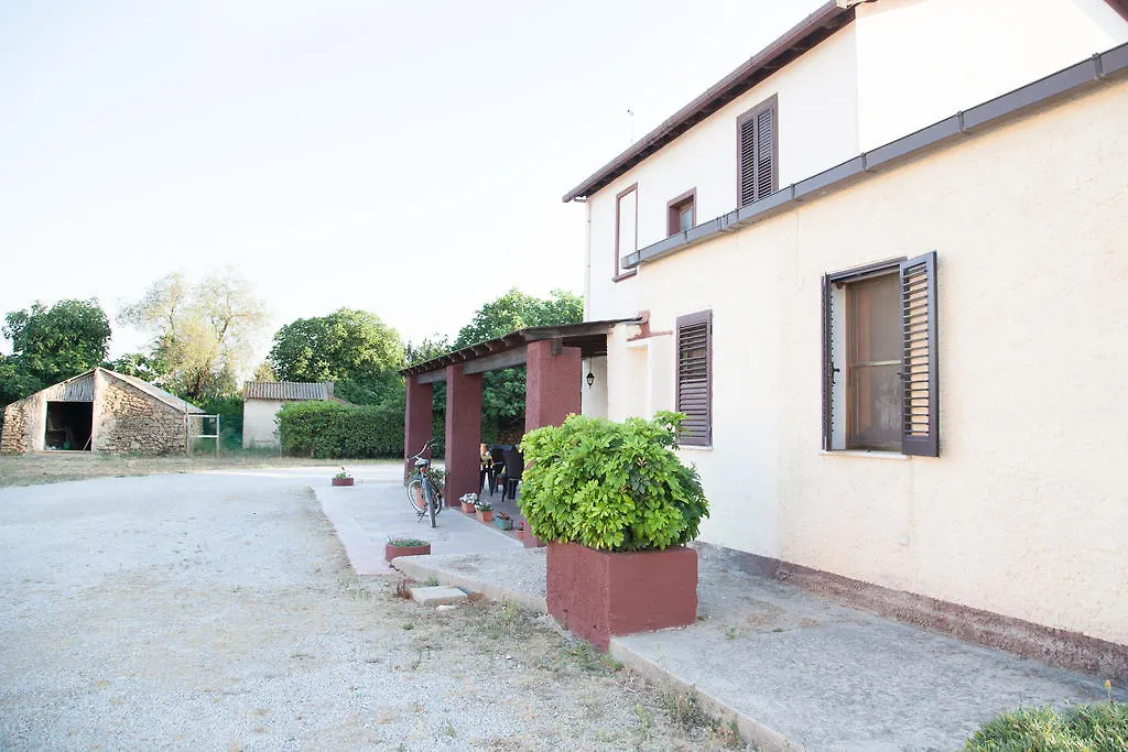 Bed And Breakfast Nonna Pia Fertilia 0*,  Italia